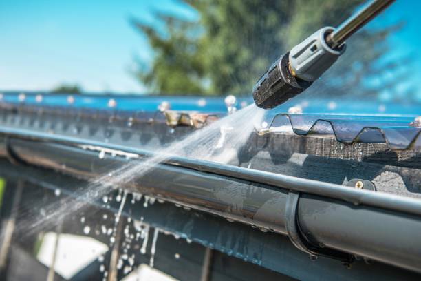 Best Roof Pressure Washing  in Montgomery, OH